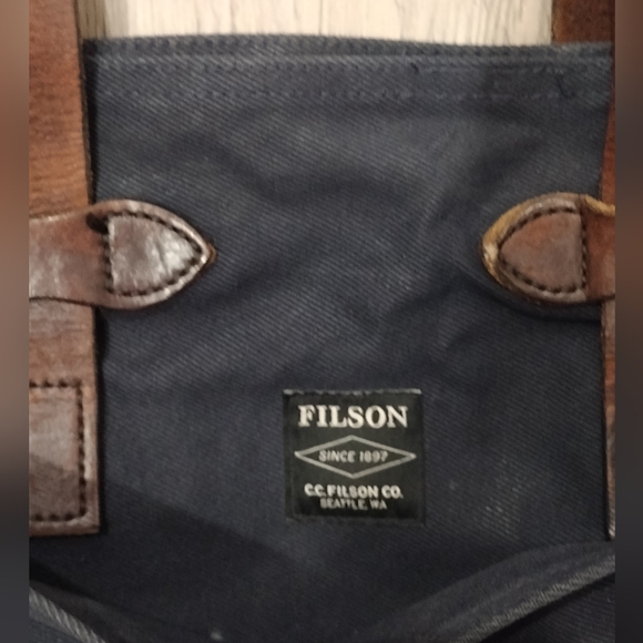 Filson Rugged Twill Open Tote - Picture 3 of 8